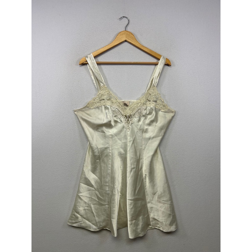 Vintage Coquette Chance Encounters Womens XL Cream Satin Lace Chemise Night Slip